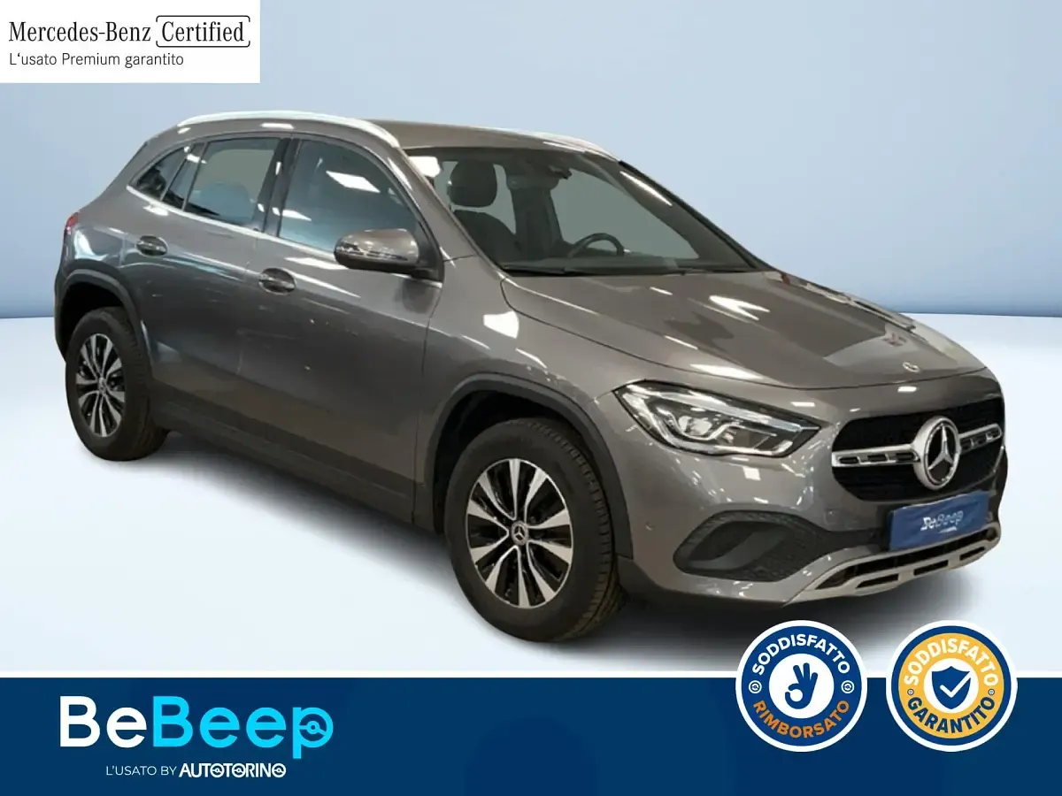 Usata Mercedes GLA200 150 CV (110 kW) 2022 Grigio metallizzato SUV