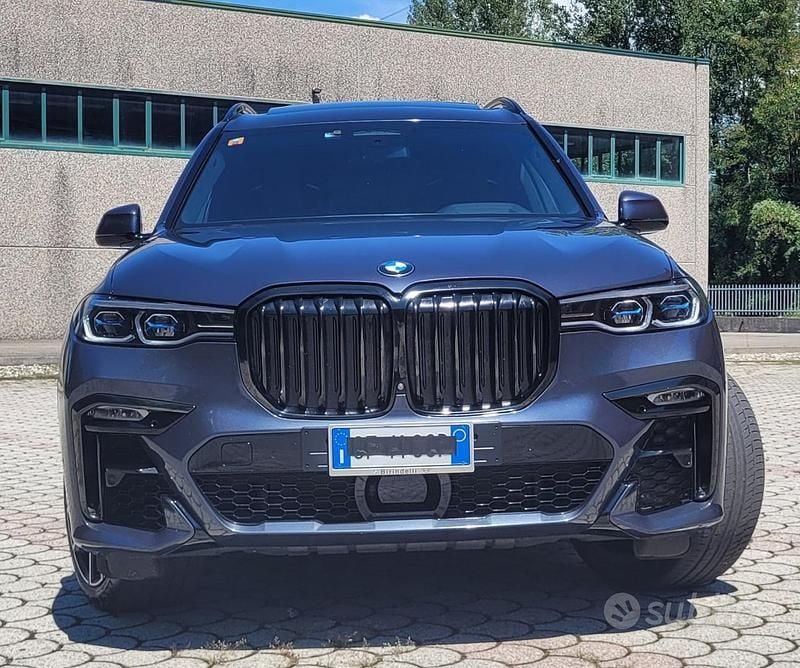 Usata BMW X7 M Sport 340 CV (250 kW) 2021 Grigio SUV