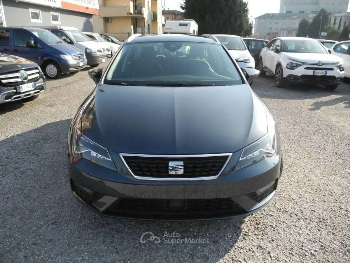Usata Seat Leon ST Business 116 CV (85 kW) 2019 Grigio Station wagon