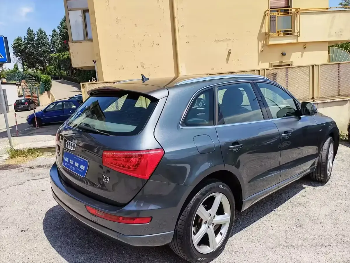 Usata Audi Q5 S-Line 170 CV (125 kW) 2012 Grigio SUV