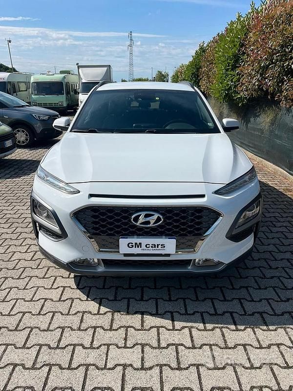 Usata Hyundai Kona Style 116 CV (85 kW) 2018 Bianco SUV