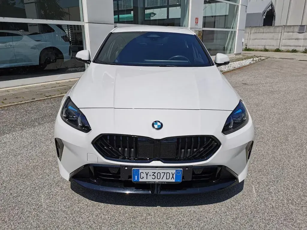 Usata BMW 120 M Sport 163 CV (119 kW) 2025 Bianco Utilitaria