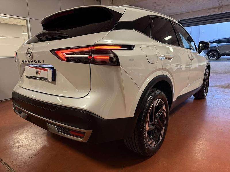 Usata Nissan Qashqai N-Connecta 158 CV (116 kW) 2025 White pearl SUV