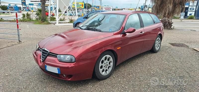 Usata Alfa Romeo 156 140 CV (102 kW) 2003 Rosso Station wagon