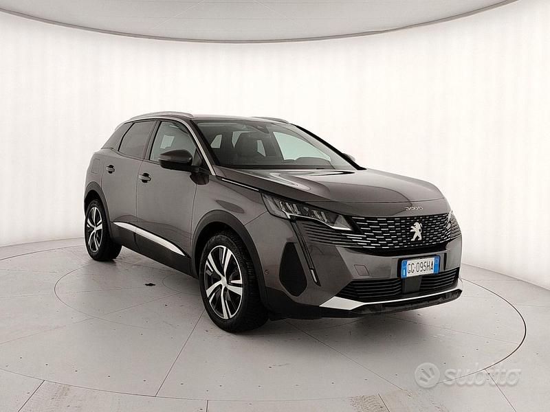 Usata Peugeot 3008 Allure 130 CV (95 kW) 2021 Grigio SUV