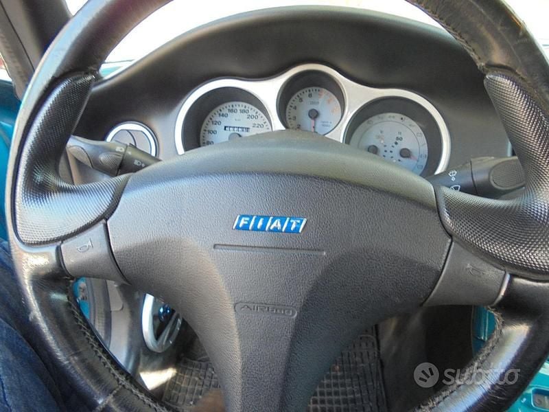 Usata Fiat Barchetta 131 CV (96 kW) 1997 Blu Cabrio