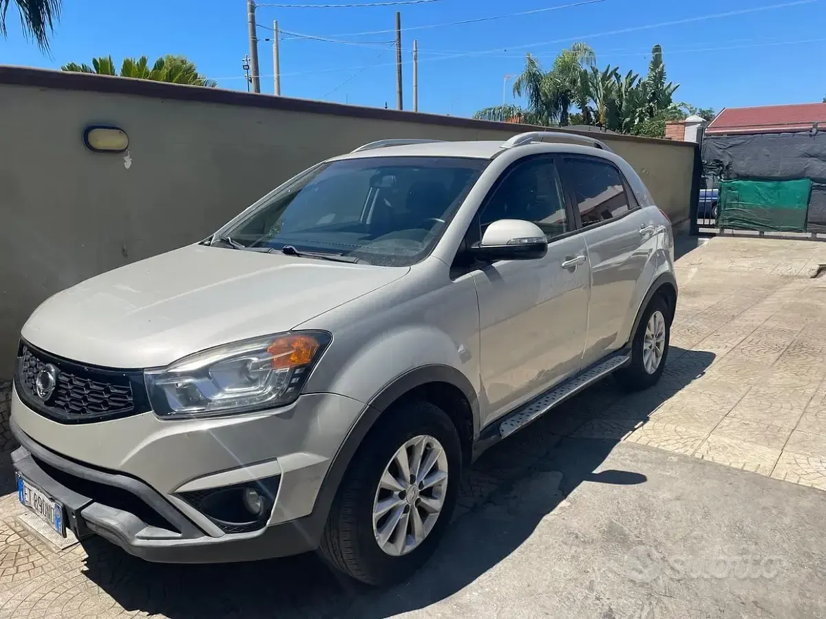 Usata SsangYong Korando 175 CV (128 kW) 2011 SUV