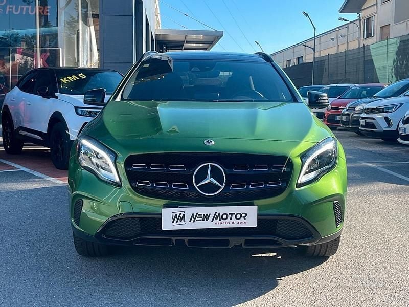 Usata Mercedes GLA200 Premium 136 CV (100 kW) 2018 Verde SUV
