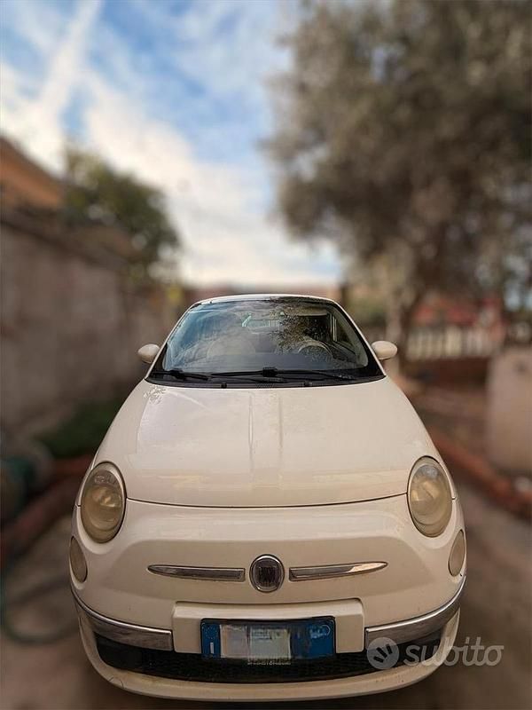 Bianco Usata 2011 Fiat 500 Cabrio | 6750 € - Immagine 1/4