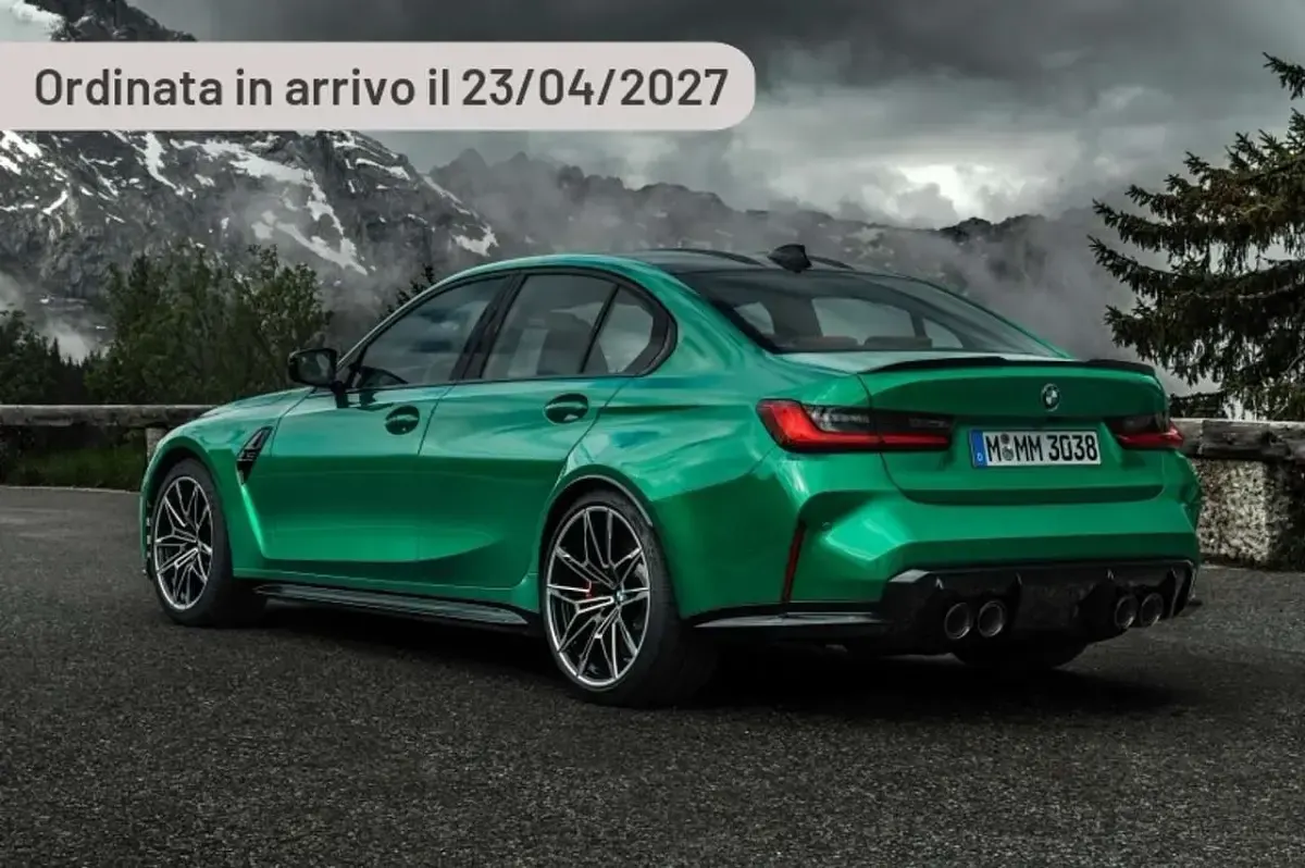 Begagnad BMW M3 Efficient Dynamics 480 HK (353 kW) 2024 Silver Sedan