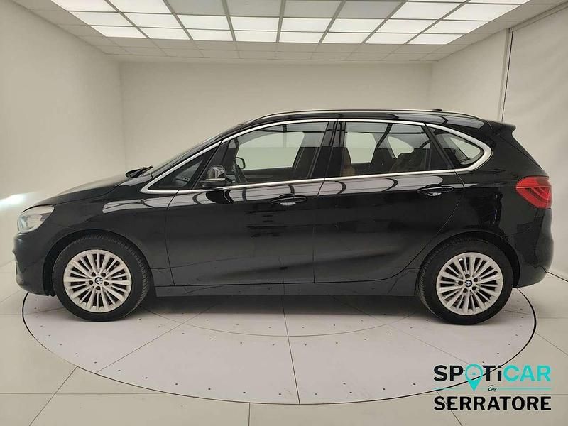 Usata BMW 218 Active Tourer Luxury Line 150 CV (110 kW) 2016 Nero Monovolume