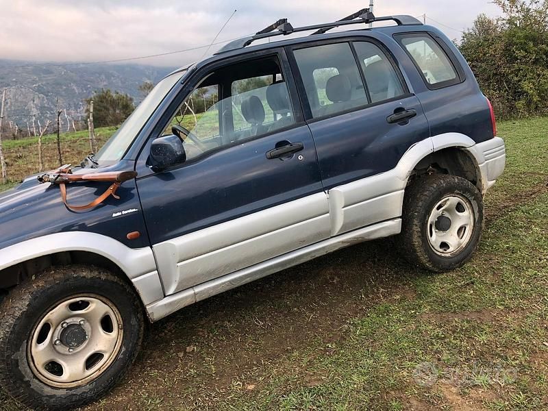 Usata Suzuki Grand Vitara 87 CV (63 kW) 2000 Blu SUV