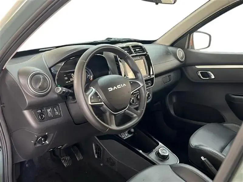 Usata Dacia Spring Comfort Plus 33 kW (45 CV) 2023 Verde Utilitaria
