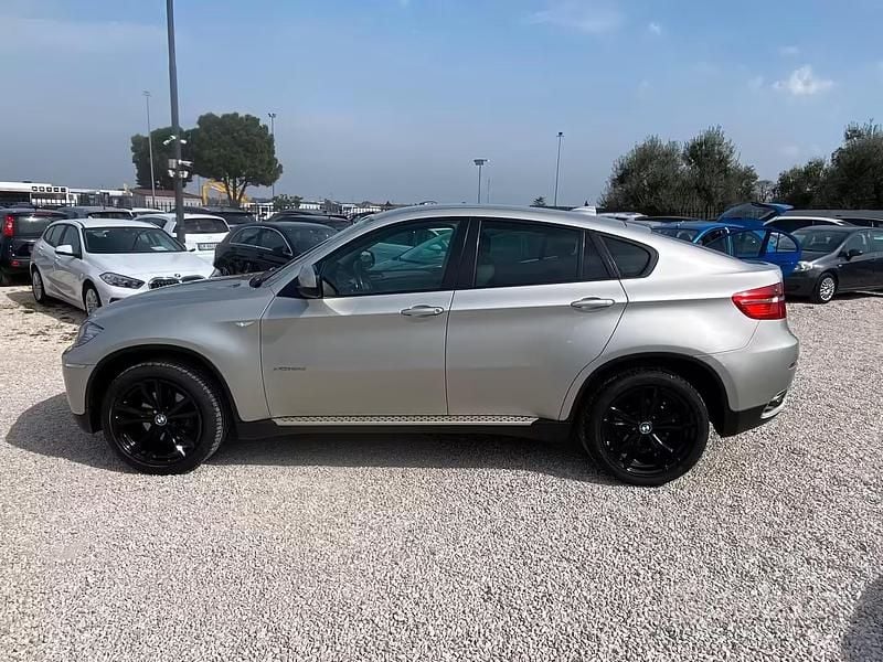 Begagnad BMW X6 245 HK (180 kW) 2011 Gul SUV