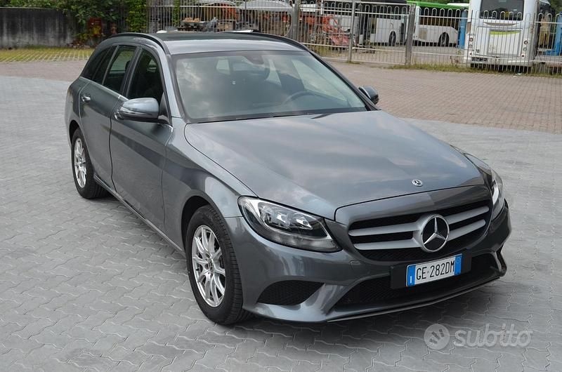 Grigio Usata 2019 Mercedes C220 Station wagon | 23.200 € (Buon prezzo) - Immagine 1/4