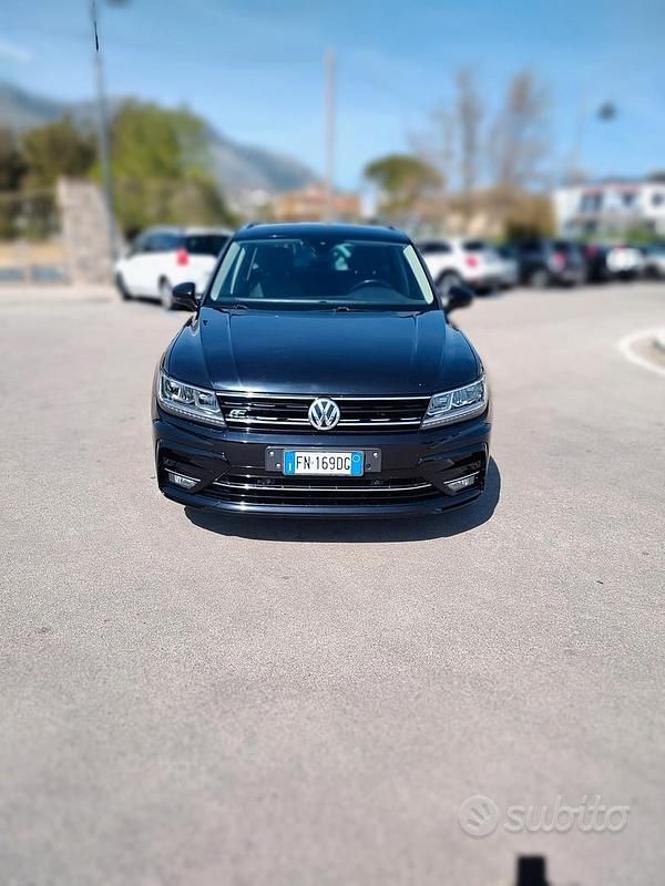Usata VW Tiguan R-line 116 CV (85 kW) 2018 Nero SUV