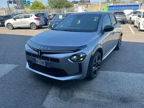 Usata Lancia Ypsilon 110 CV (80 kW) 2024 Utilitaria
