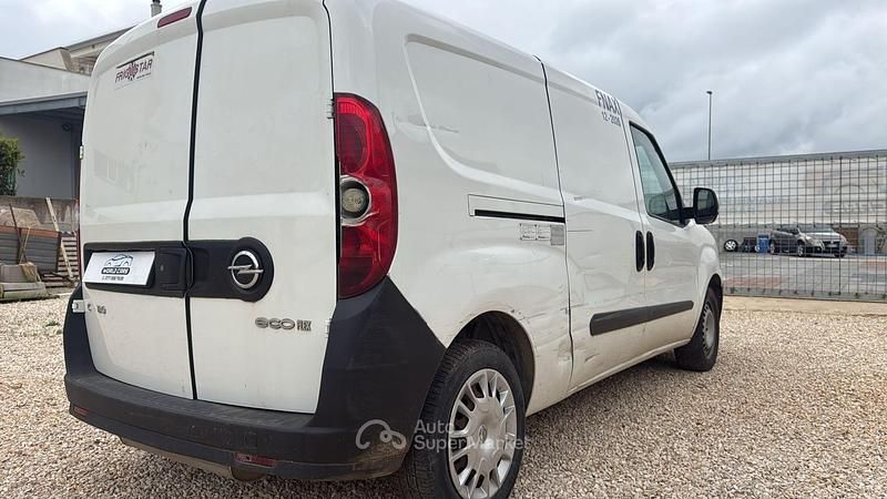 Usata Opel Combo 120 CV (88 kW) 2014 Monovolume