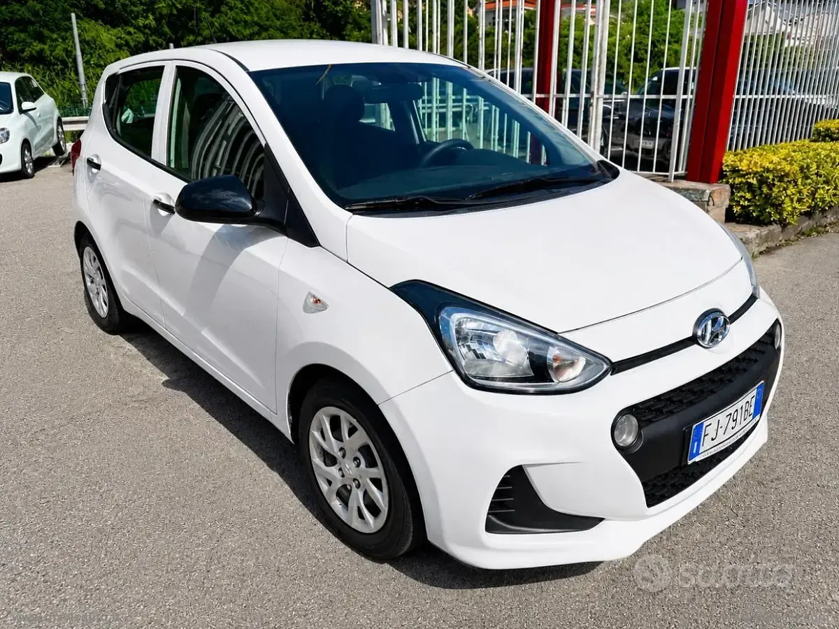 Usata Hyundai i10 Classic 66 CV (48 kW) 2017 Bianco Utilitaria