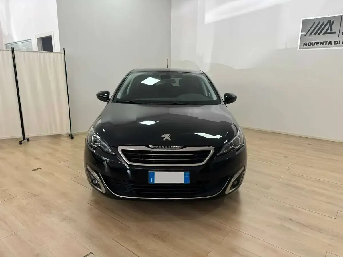 Usata Peugeot 308 120 CV (88 kW) 2015 Nero Berlina