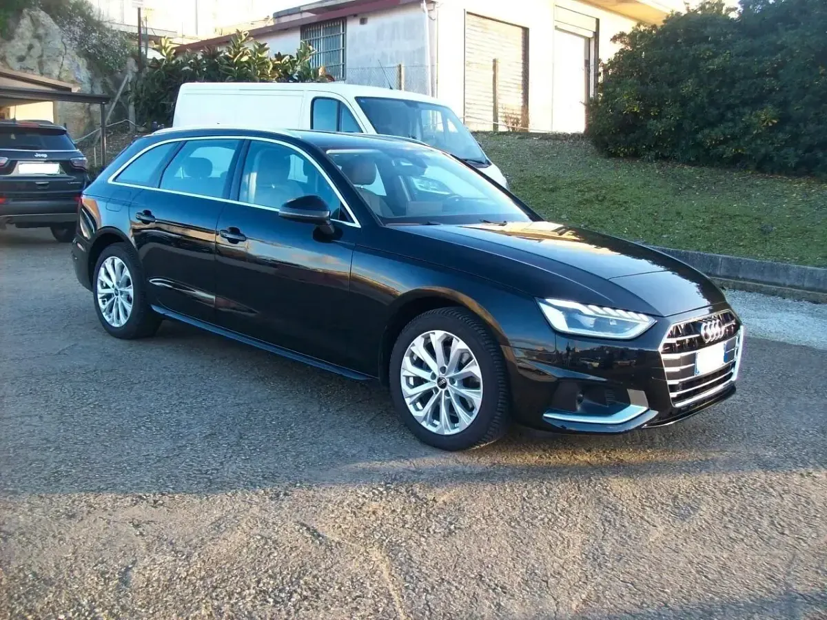 Usata Audi A4 Advanced Plus 163 CV (119 kW) 2022 Nero Station wagon