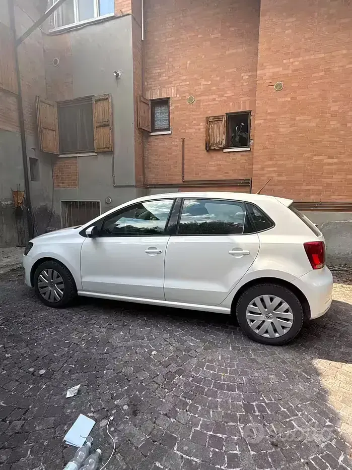 Usata VW Polo 75 CV (55 kW) 2014 Bianco Berlina