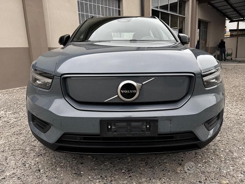 Usata Volvo XC40 Single Motor 169 kW (231 CV) 2022 Grigio SUV