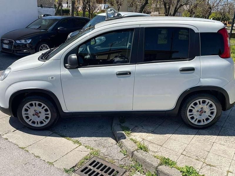 Begagnad Fiat Panda S 70 HK (51 kW) 2023 Vit Halvkombi