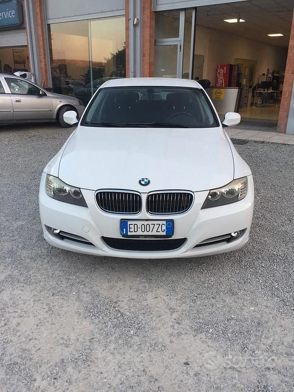 Usata BMW 316 115 CV (84 kW) 2010 Bianco Station wagon