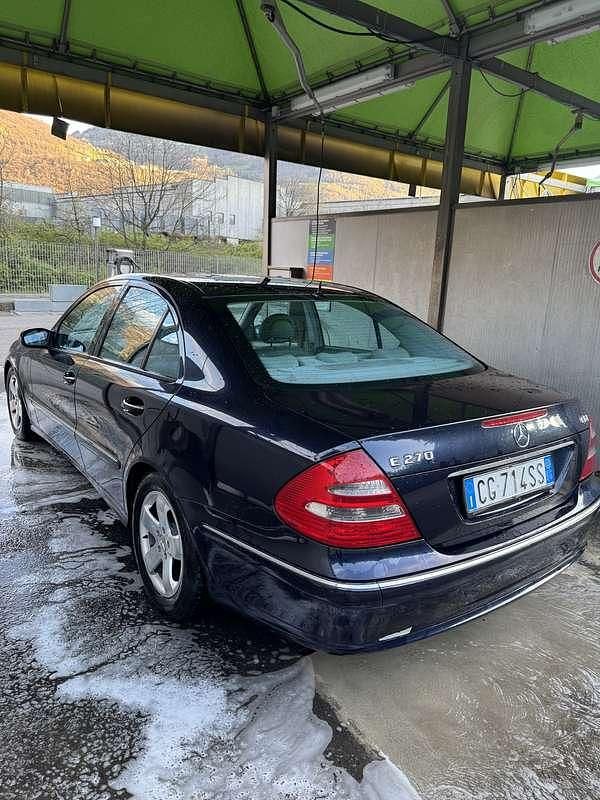 Usata Mercedes E270 Avantgarde 177 CV (130 kW) 2003 Berlina