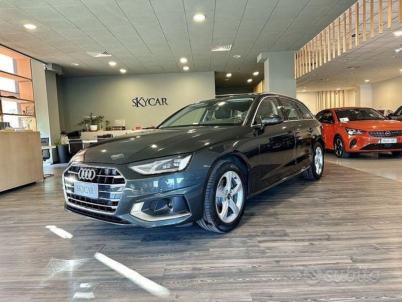 Grigio scuro Usata 2021 Audi A4 Advanced Station wagon | 23.900 € (Buon prezzo) - Immagine 1/3