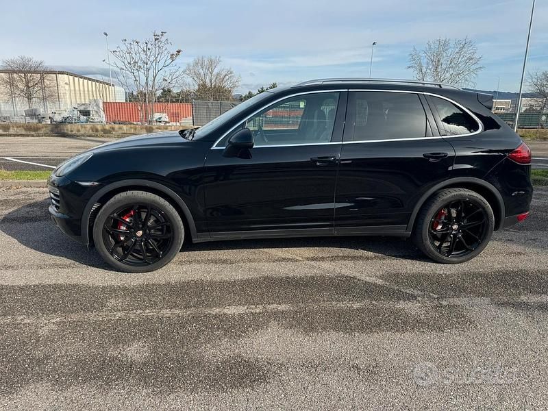 Usata Porsche Cayenne 2011 Nero SUV