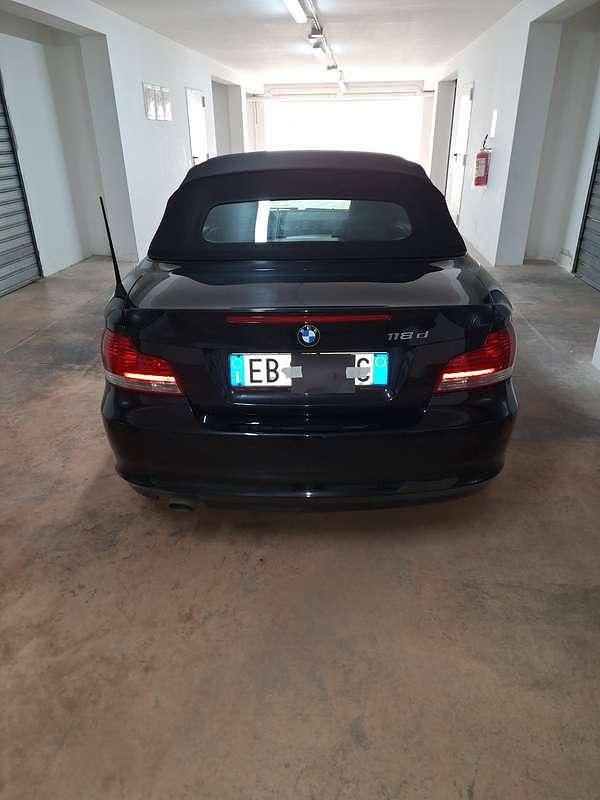 Usata BMW 118 Cabriolet 143 CV (105 kW) 2010 Nero Cabrio