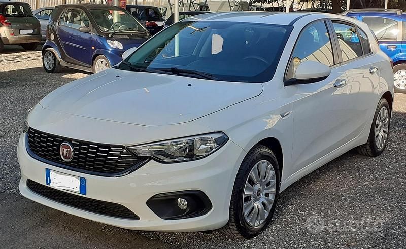 Usata Fiat Tipo Easy 95 CV (69 kW) 2017 Bianco Berlina
