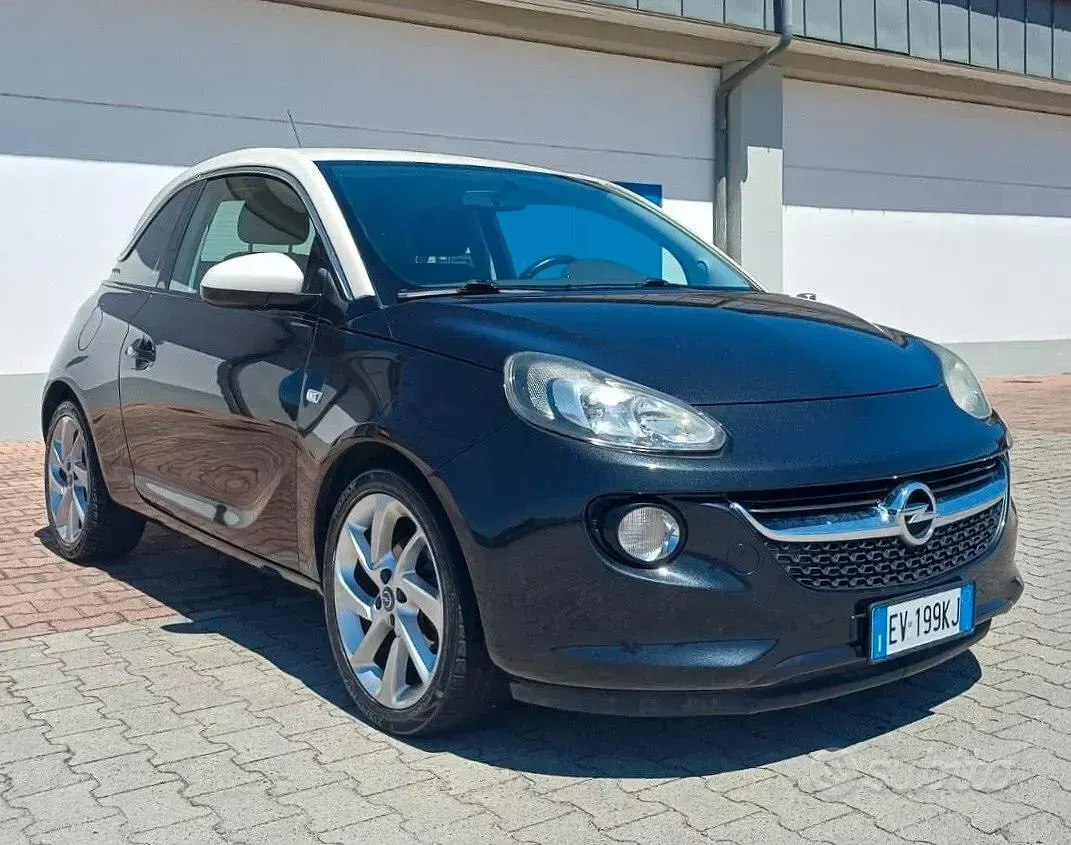 Usata Opel Adam 87 CV (63 kW) 2014 Nero Utilitaria