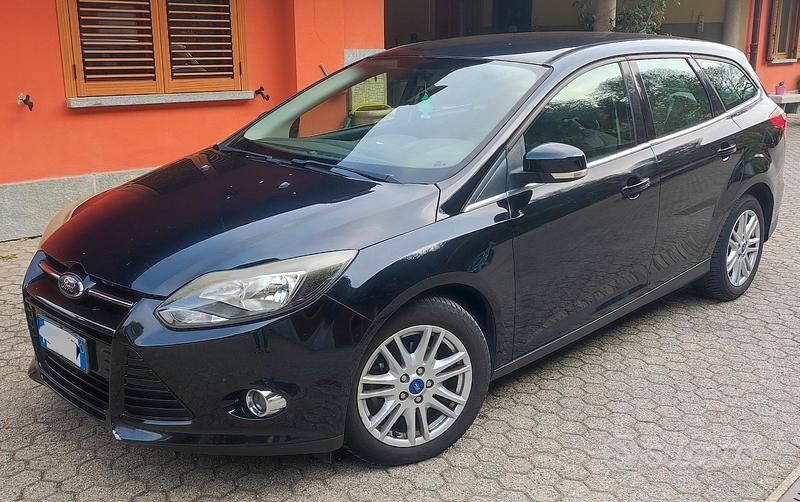 Usata Ford Focus Titanium 115 CV (84 kW) 2012 Nero Station wagon