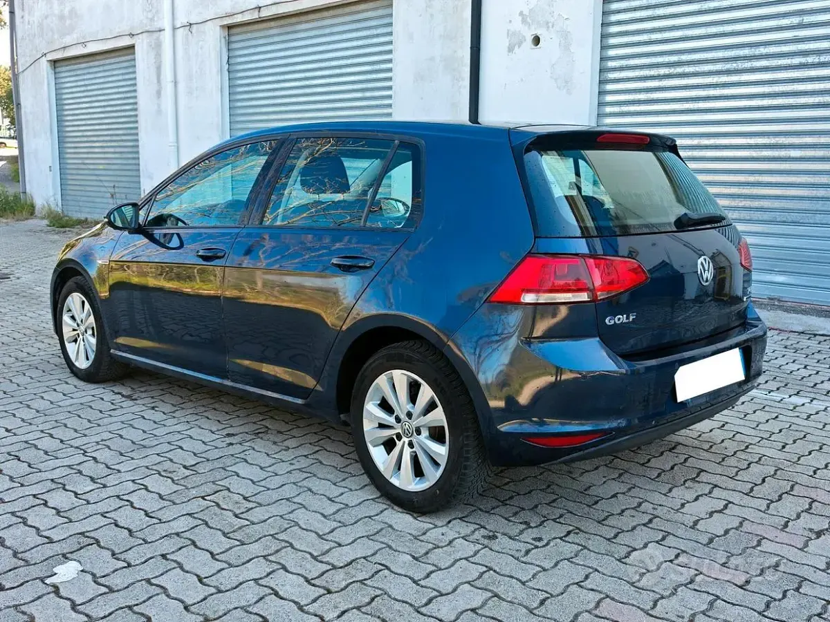 Usata VW Golf VII 110 CV (80 kW) 2015 Bluazzurro Berlina