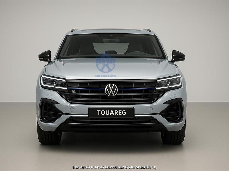 Usata VW Touareg R 462 CV (339 kW) 2024 Grigio SUV