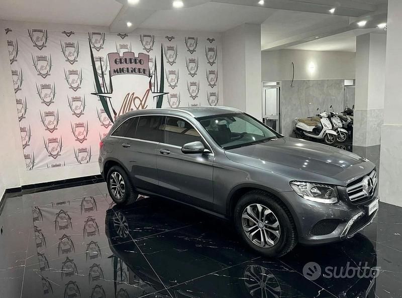 Usata Mercedes GLC220 170 CV (125 kW) 2016 Grigio Berlina
