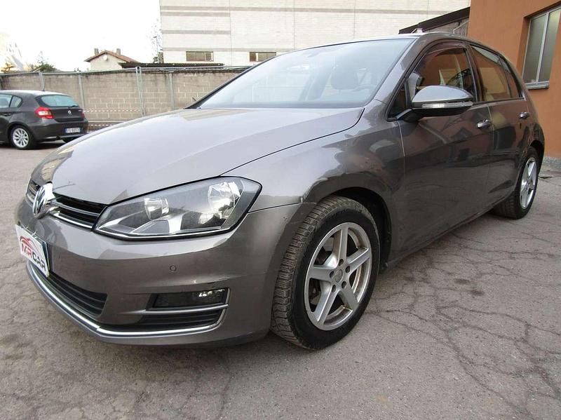 Usata VW Golf VII Highline 105 CV (77 kW) 2013 Grigio metallizzato Berlina