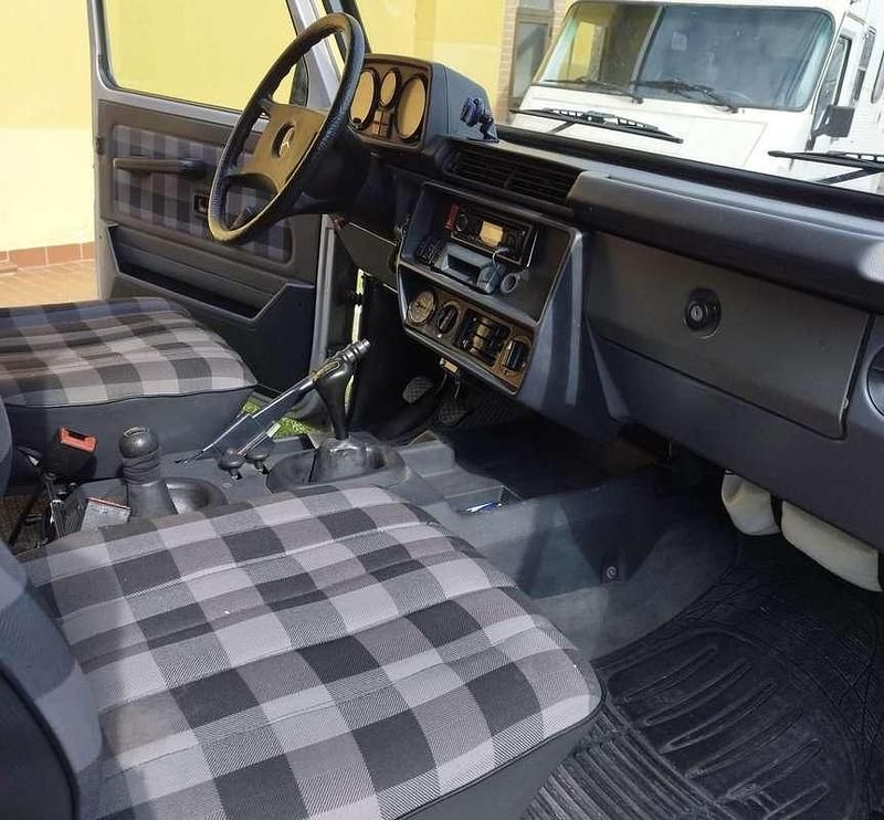 Usata Mercedes G250 84 CV (61 kW) 1988 SUV