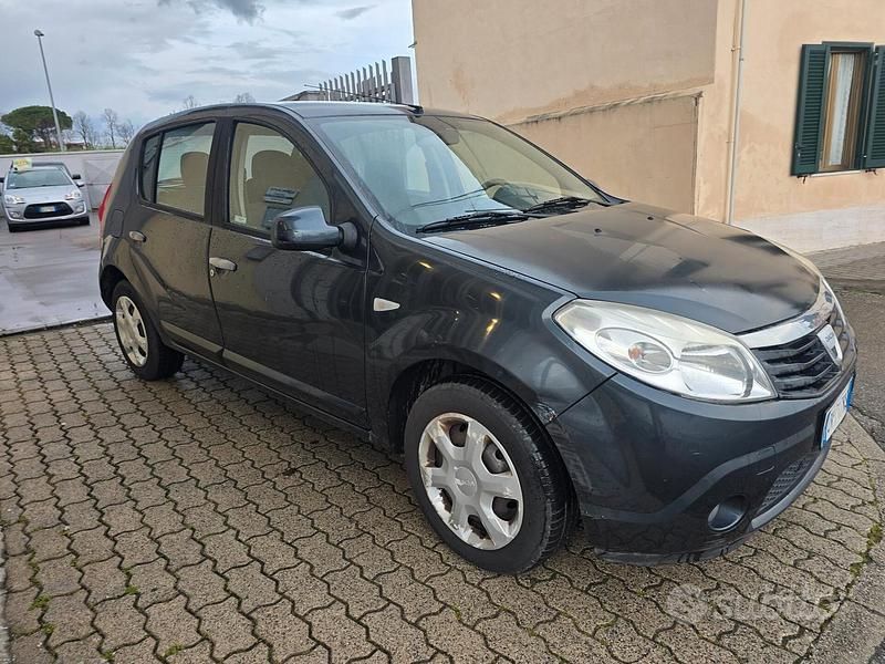 Brugt Dacia Sandero Ambiance 72 HK (52 kW) 2010 Sort Sedan