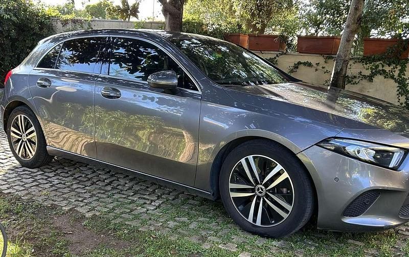 Usata Mercedes A180 136 CV (100 kW) 2021 Grigio Berlina