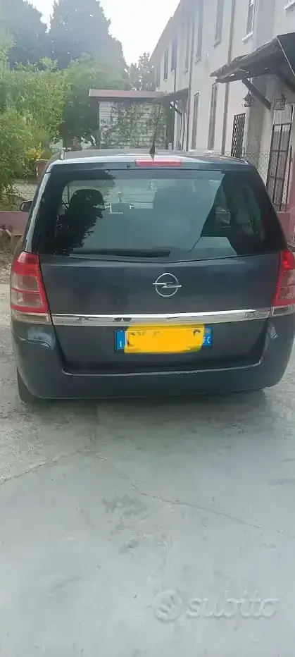 Usata Opel Zafira 94 CV (69 kW) 2009 Bluazzurro Monovolume
