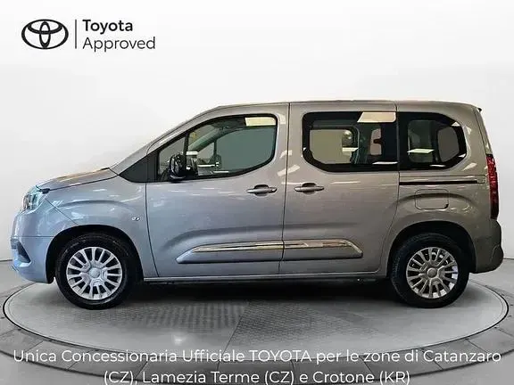 Usata Toyota Proace Verso City 100 CV (73 kW) 2023 Silver met Station wagon