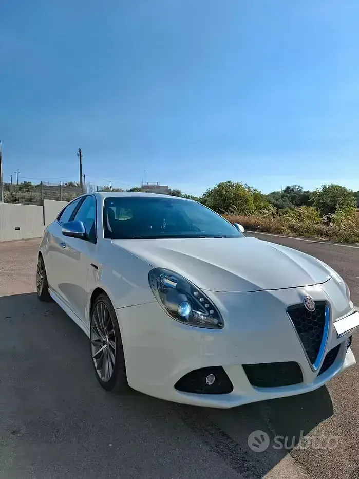 Usata Alfa Romeo Giulietta 140 CV (102 kW) 2012 Bianco Utilitaria