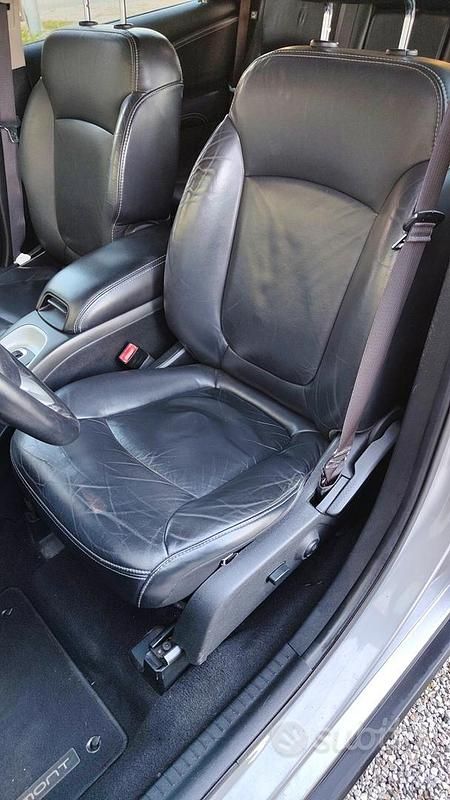 Usata Fiat Freemont Cross 170 CV (125 kW) 2015 Grigio SUV