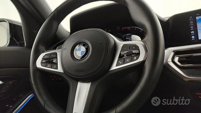 Usata BMW 330 2019 Blu Berlina