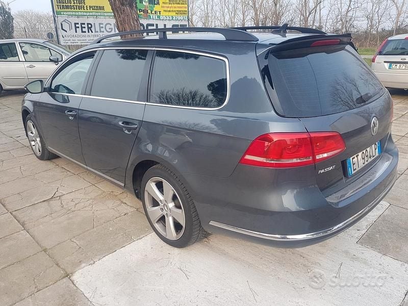 Usata VW Passat Comfortline 150 CV (110 kW) 2013 Grigio Station wagon
