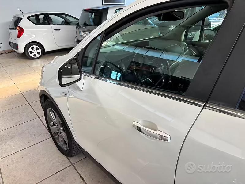 Usata Opel Mokka 140 CV (102 kW) 2014 Bianco SUV